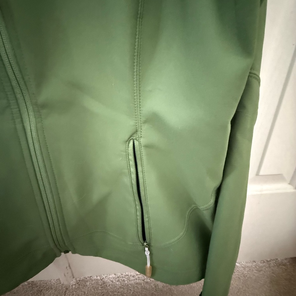Nike ACG Jacket - Picture 4 of 6